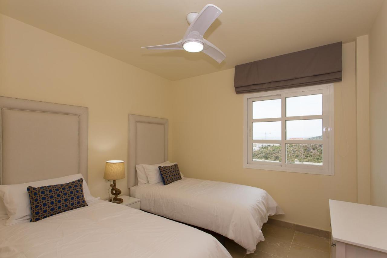 Manilva Townhouse With Spectacular Views Of Gibraltar Villa Eksteriør billede